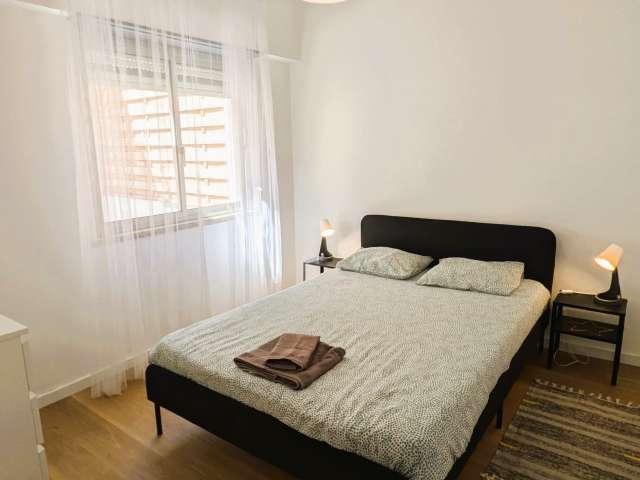 Quarto em apartamento partilhado em Queluz