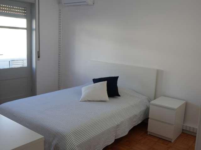 Quarto em apartamento partilhado no Porto