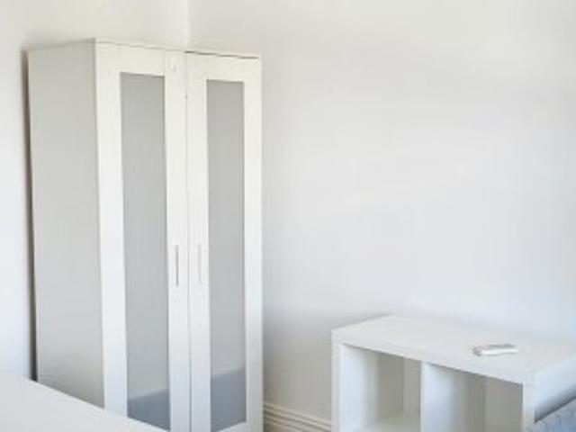 Quarto disponível para alugar em apartamento com 20 quartos em Gondomar, Porto