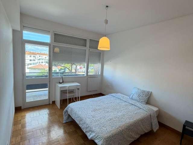 Quarto em apartamento partilhado para alugar em Lisboa