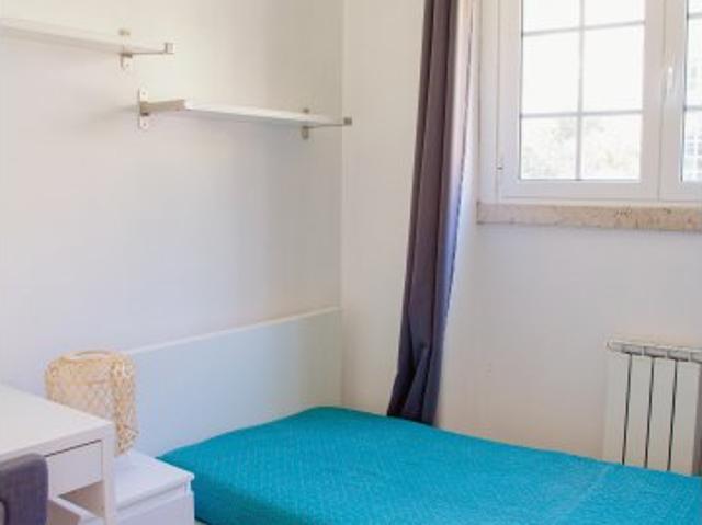 Quarto em apartamento partilhado para alugar em Lisboa