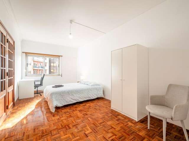 Quarto em apartamento partilhado para alugar em Lisboa