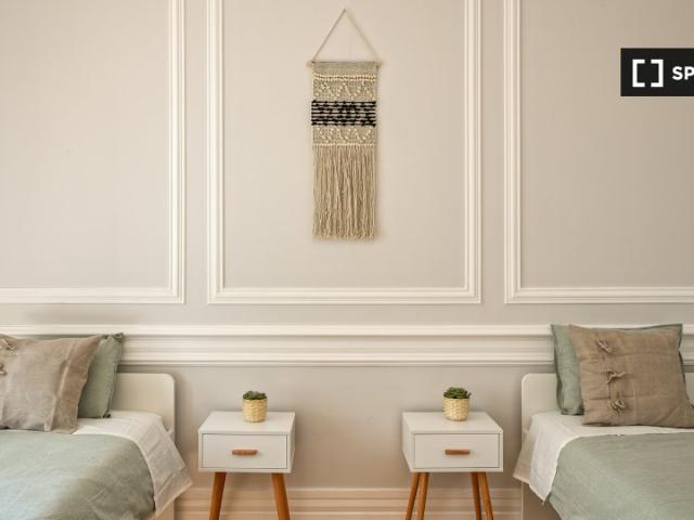 Quarto em apartamento partilhado para alugar em Lisboa