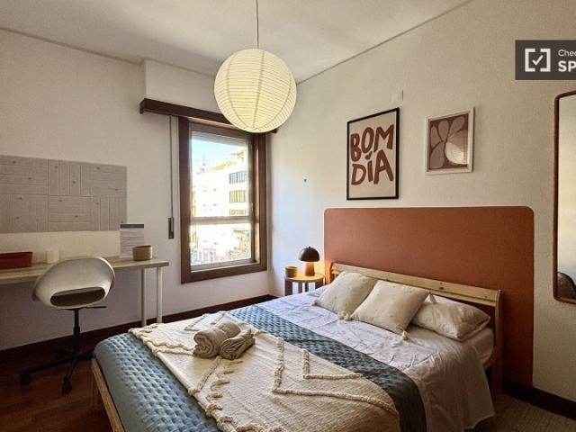 Quarto em apartamento partilhado para alugar em Lisboa