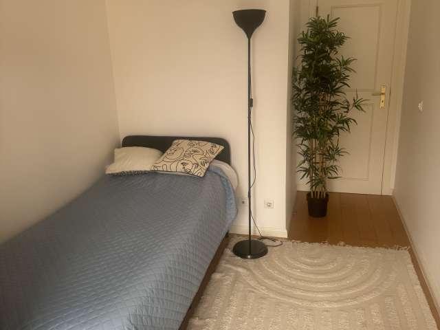 Quarto em apartamento partilhado para alugar em Lisboa