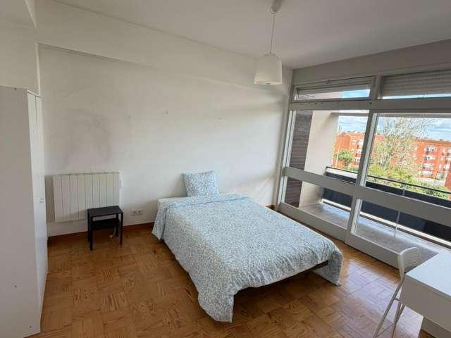 Quarto em apartamento partilhado para alugar em Lisboa