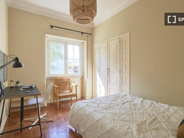 Quarto em apartamento partilhado para alugar em Lisboa