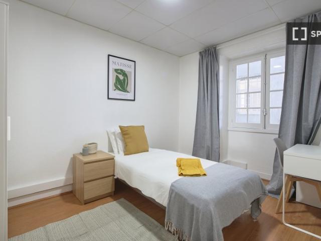Quarto em apartamento partilhado para alugar em Lisboa