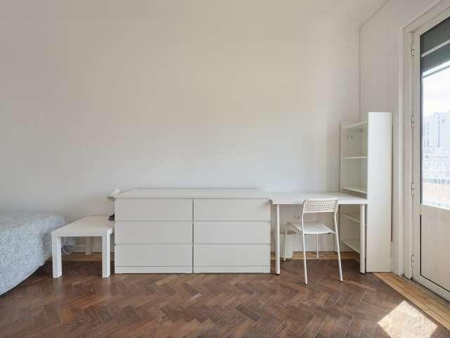 Quarto em apartamento partilhado para alugar em Lisboa