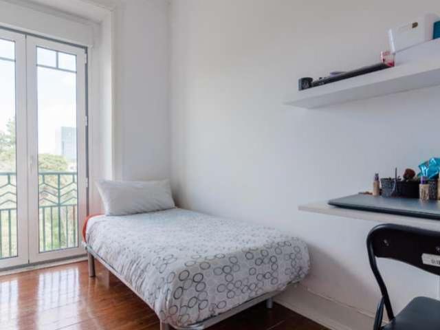 Quarto em apartamento partilhado para alugar em Lisboa