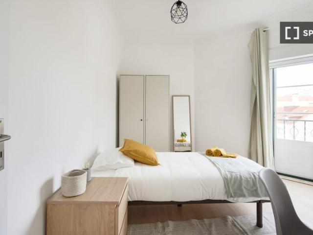 Quarto em apartamento partilhado para alugar em Lisboa