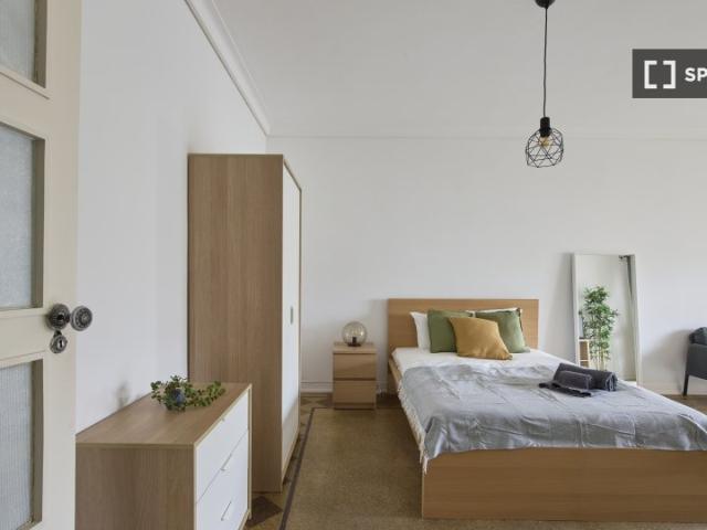 Quarto em apartamento partilhado para alugar em Lisboa