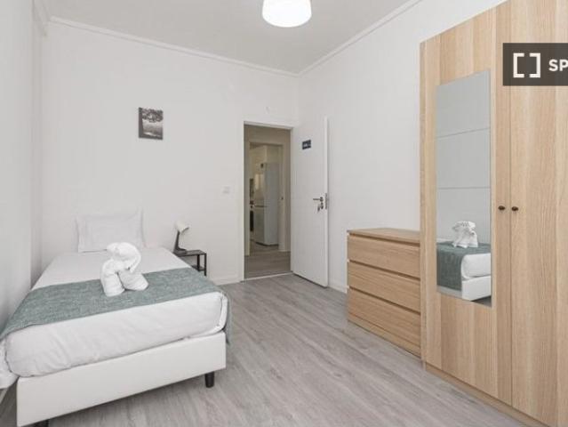 Quarto em apartamento partilhado para alugar em Lisboa