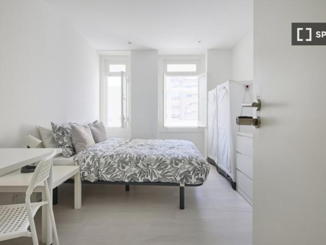 Quarto em apartamento partilhado para alugar em Lisboa