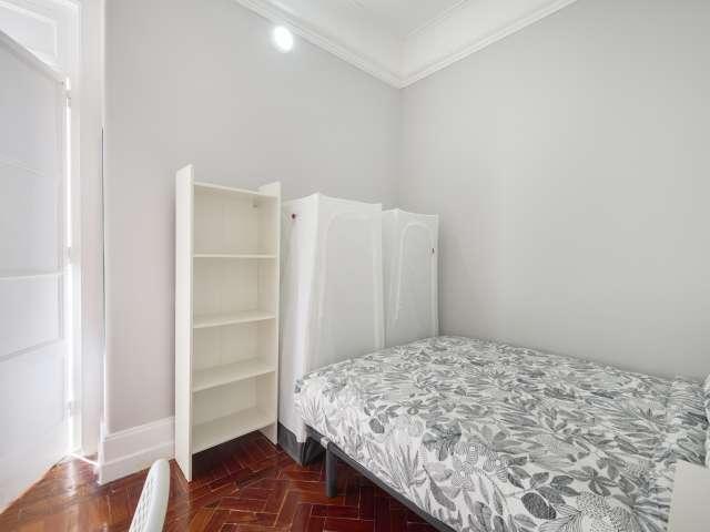 Quarto em apartamento partilhado para alugar em Lisboa