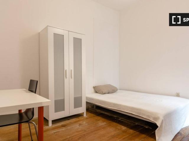 Quarto em apartamento partilhado para alugar em Lisboa