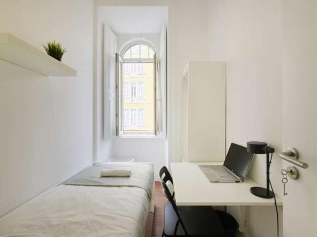 Quarto em apartamento partilhado para alugar em Lisboa