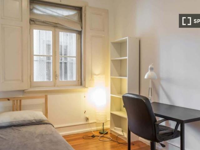 Quarto em apartamento partilhado para alugar em Lisboa