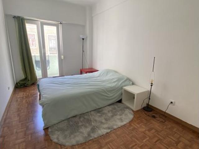 Quarto em apartamento partilhado para alugar em Lisboa