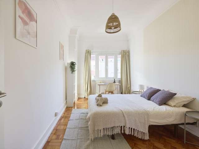 Quarto em apartamento partilhado para alugar em Lisboa