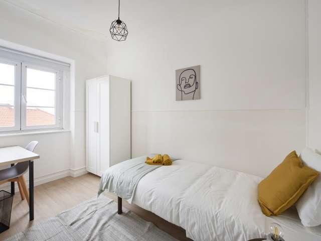Quarto em apartamento partilhado para alugar em Lisboa