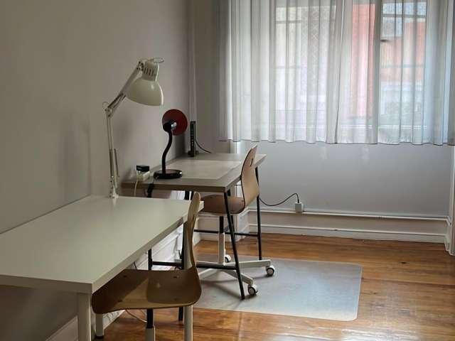 Quarto em apartamento partilhado para alugar em Lisboa