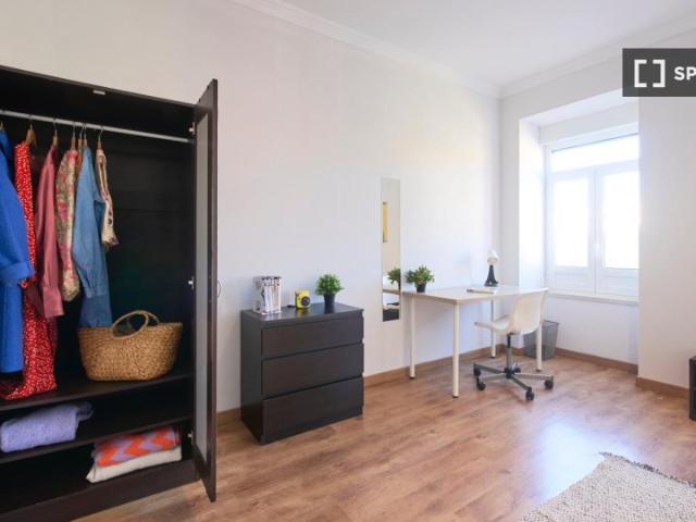 Quarto em apartamento partilhado para alugar em Lisboa