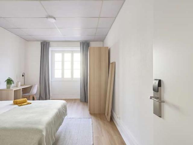 Quarto em apartamento partilhado para alugar em Lisboa