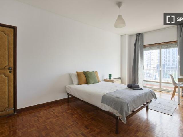 Quarto em apartamento partilhado para alugar em Lisboa