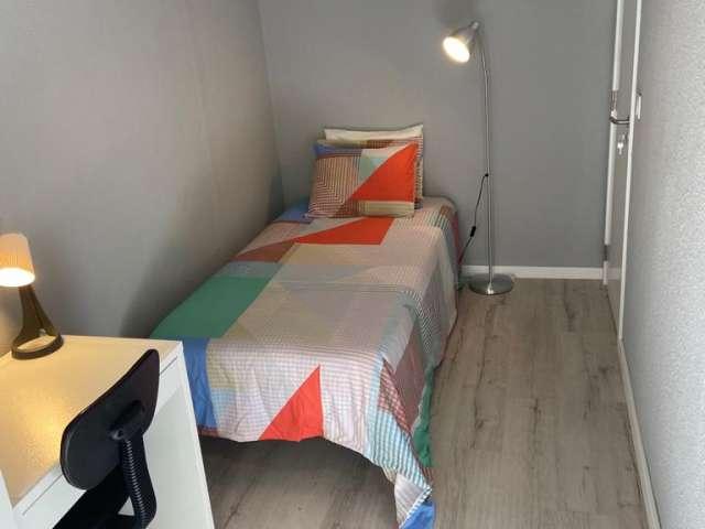 Quarto em apartamento partilhado para alugar em Lisboa