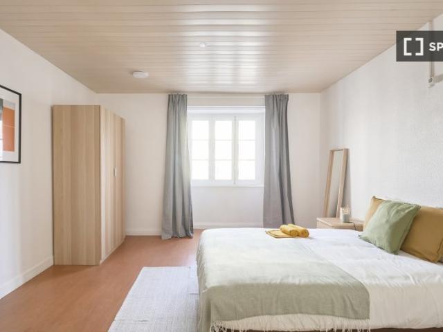 Quarto em apartamento partilhado para alugar em Lisboa
