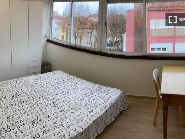 Quarto em apartamento partilhado para alugar em Lisboa