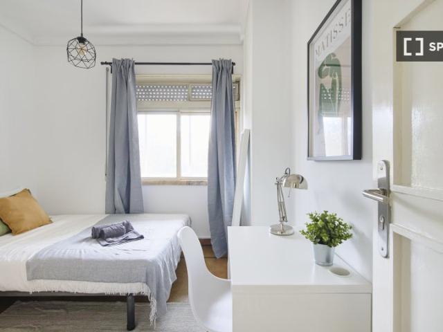 Quarto em apartamento partilhado para alugar em Lisboa