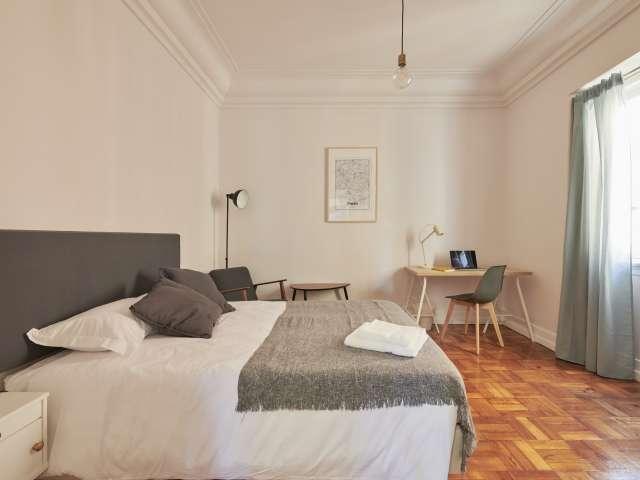 Quarto em apartamento partilhado para alugar em Lisboa