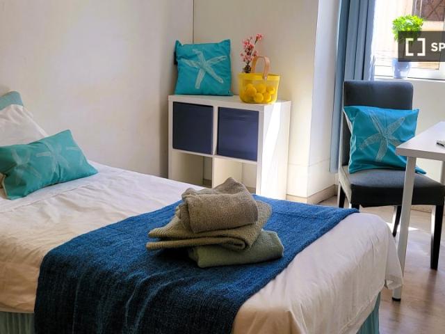 Quarto em apartamento partilhado para alugar em Lisboa