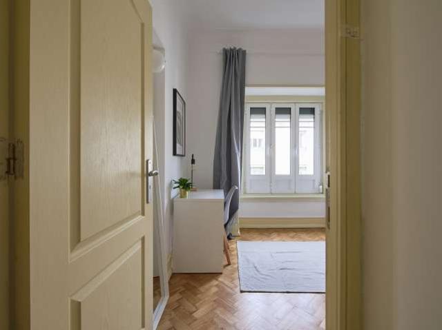 Quarto em apartamento partilhado para alugar em Lisboa