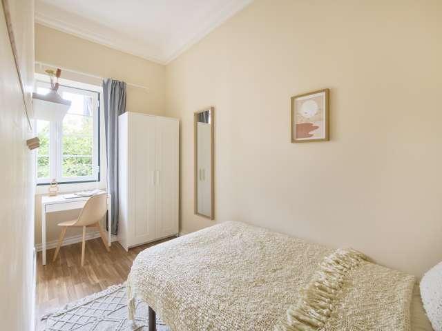 Quarto em apartamento partilhado para alugar em Lisboa
