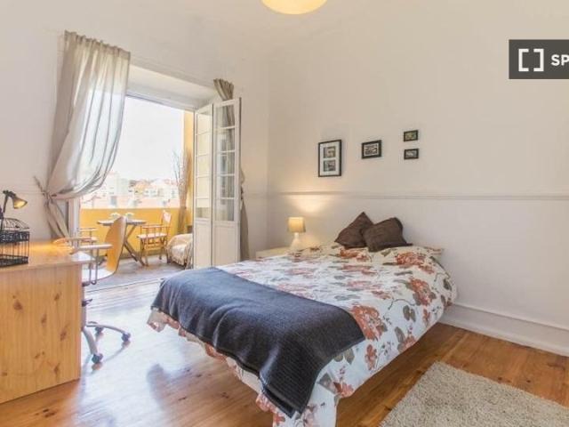 Quarto em apartamento partilhado para alugar em Lisboa