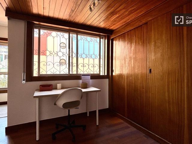 Quarto em apartamento partilhado para alugar em Lisboa
