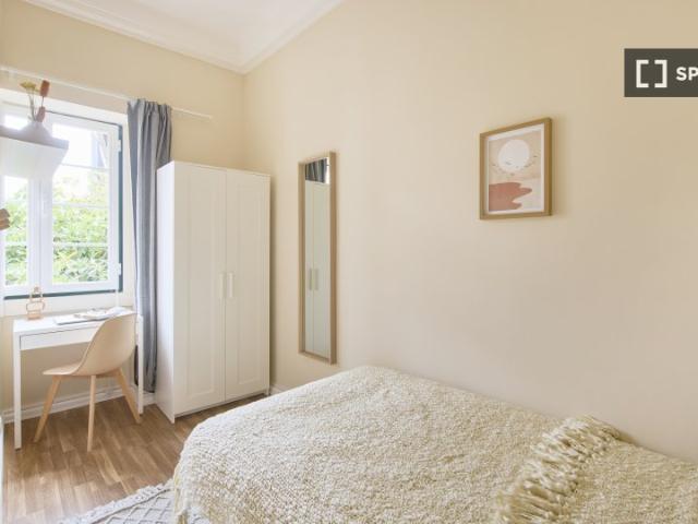 Quarto em apartamento partilhado para alugar em Lisboa