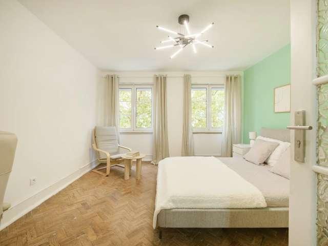 Quarto em apartamento partilhado para alugar em Lisboa