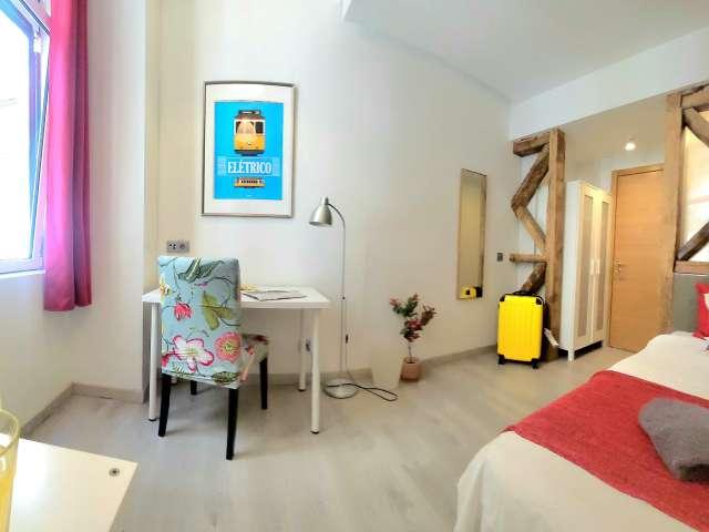 Quarto em apartamento partilhado para alugar em Lisboa