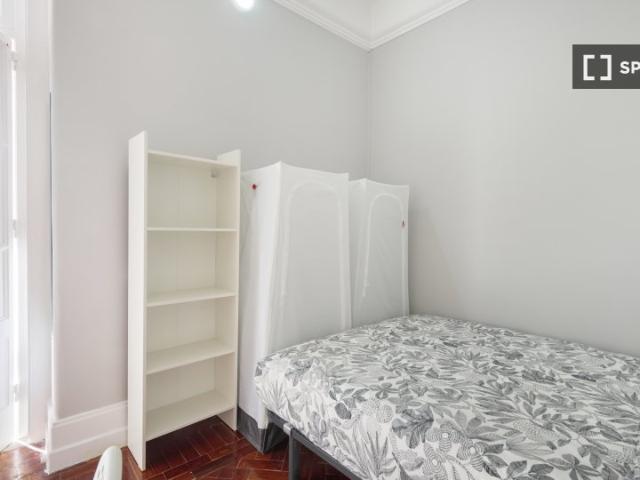Quarto em apartamento partilhado para alugar em Lisboa