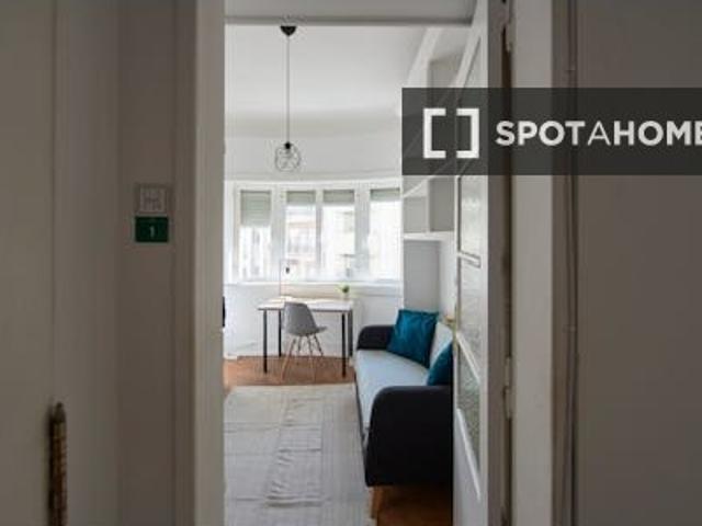 Quarto em apartamento partilhado para alugar, Lisboa