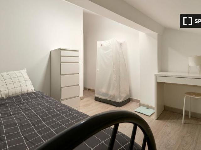 Quarto em apartamento partilhado para alugar na Amadora, Lisboa