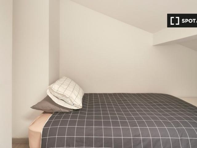 Quarto em apartamento partilhado para alugar na Amadora, Lisboa