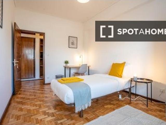 Quarto em apartamento partilhado para alugar no Porto