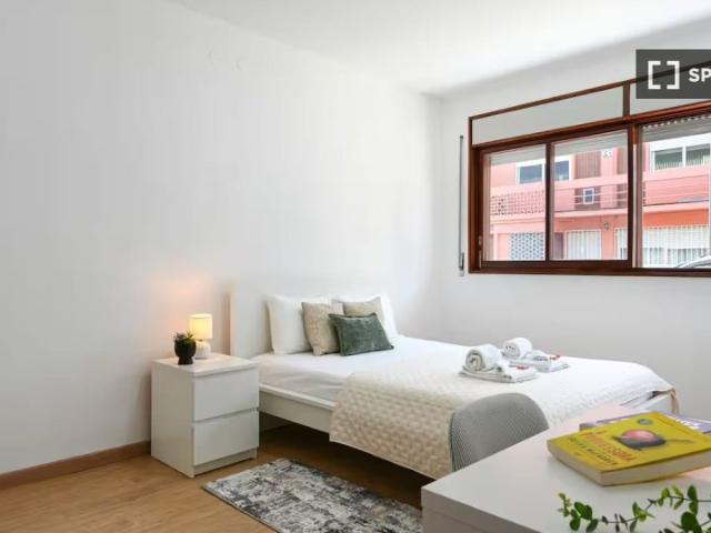 Quarto em apartamento partilhado para alugar no Porto