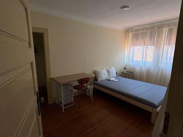 Quarto em apartamento partilhado para alugar no Porto