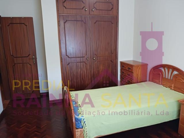 Quarto em apartamento T2 junto ao ESEC